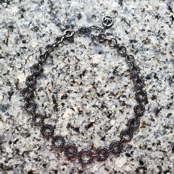 Crown Trifari Black Circle Necklace - Picture 1 of 3